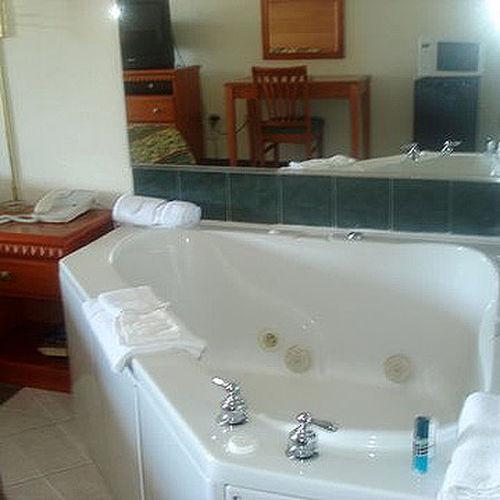 Royal Inn & Suites Douglasville Room photo